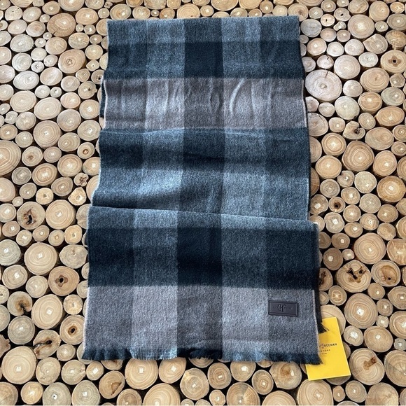 Hickey Freeman Plaid Double-Face 100% Cashmere Scarf Gray/Brown/Black $125 NWT - Picture 11 of 11